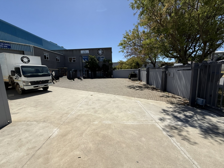 Commercial Property for Sale in Killarney Gardens Western Cape